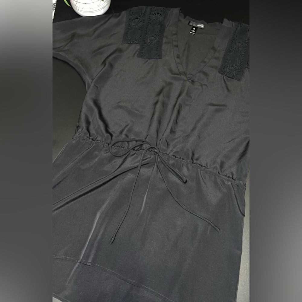 AQUA Solid Black Silky Top for layering over swimsuit/ Coverup Size Small EUC